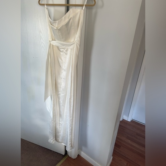 V. Chapman June White Strapless Dress - Picture 3 of 10